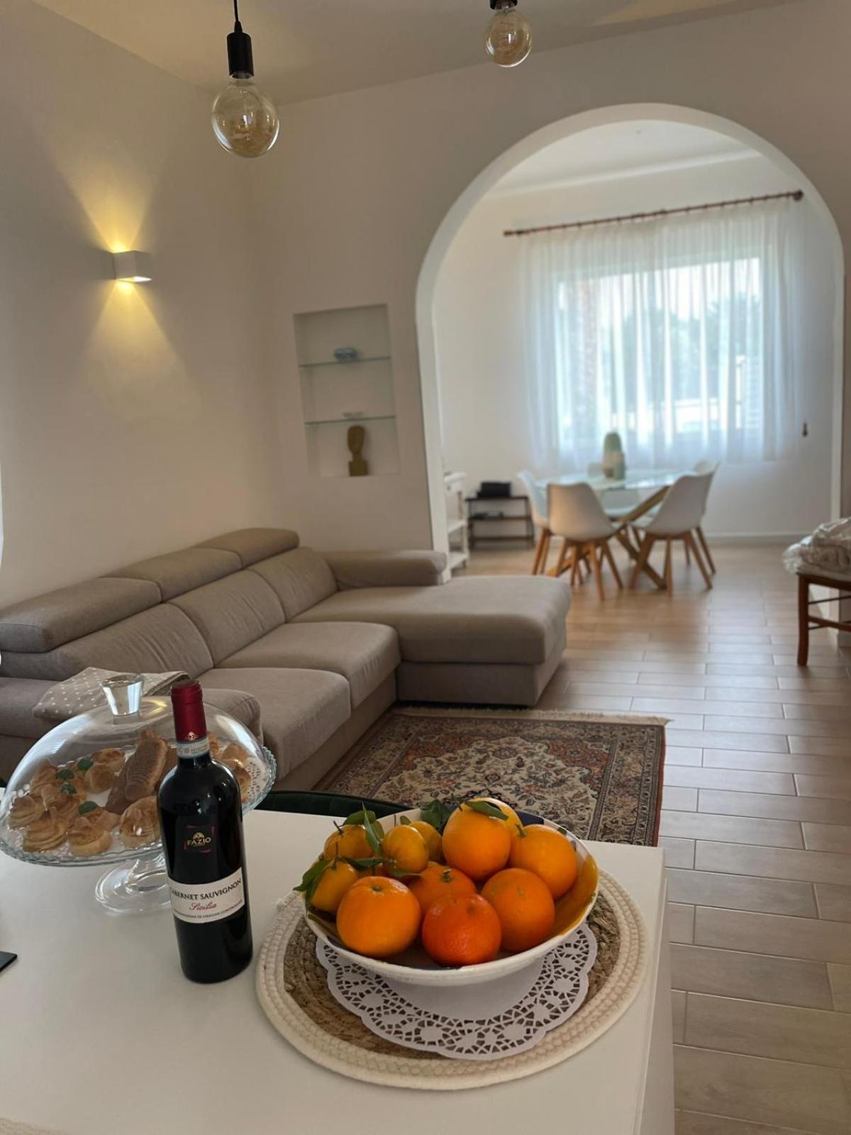 Villa I Mori Di Noro Valderice Luaran gambar